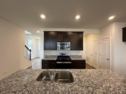Almost Brand New 2 Story Town Home in 204 Naperville School District