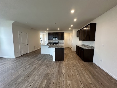 Almost Brand New 2 Story Town Home in 204 Naperville School District