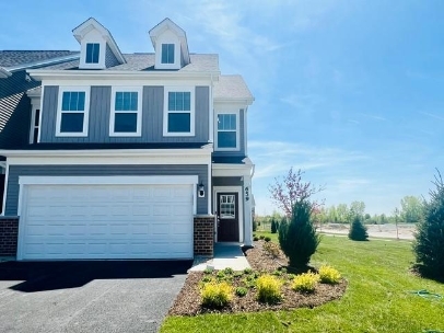 Almost Brand New 2 Story Town Home in 204 Naperville School District